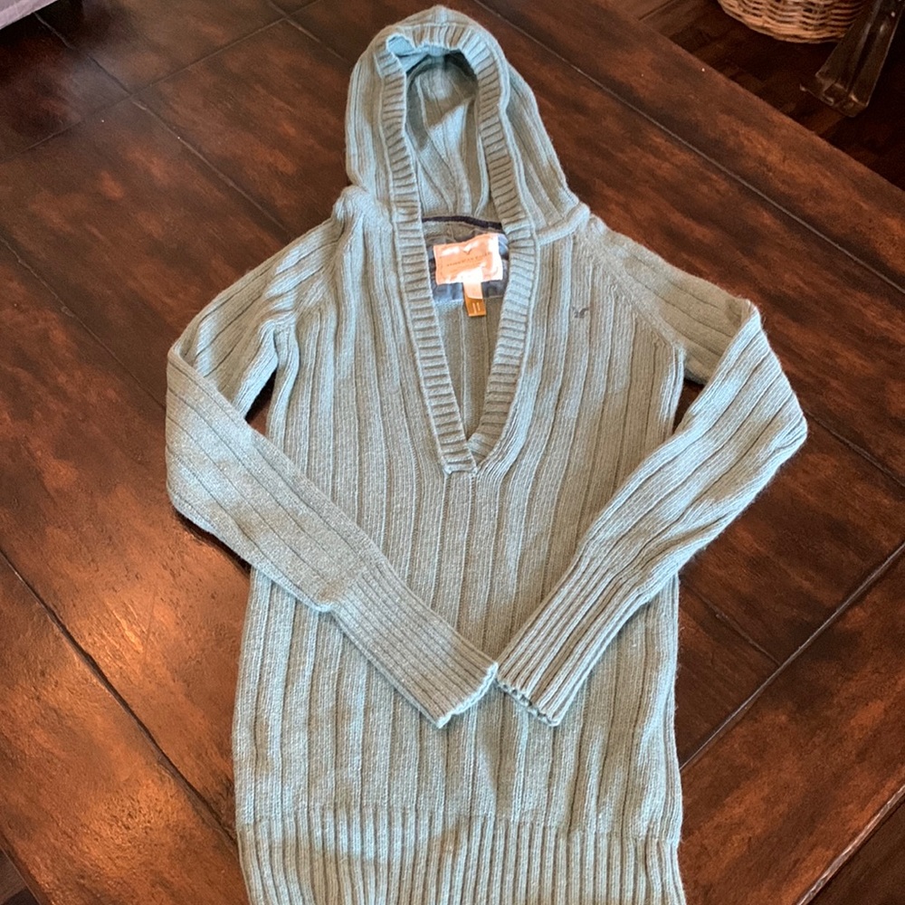 AMERICAN EAGLE OUTFITTERS ribbed hooded sweater